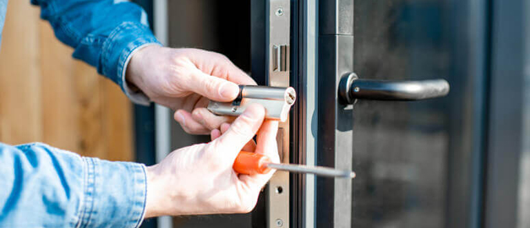 Commercial Locksmith Colwell